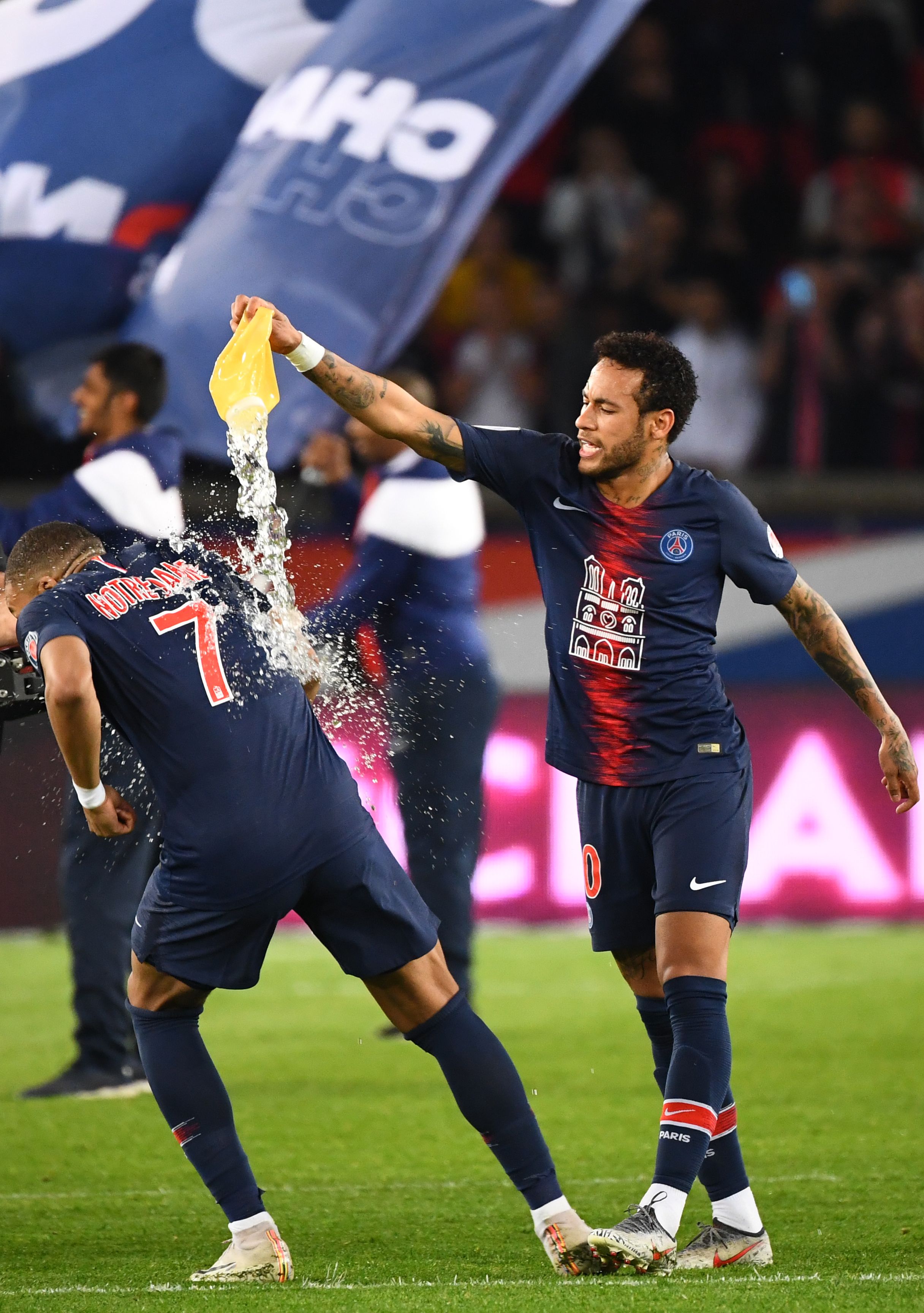 德国球员身价排名：穆西亚拉、维尔茨前二，卡尔升至第五（德国球员身价榜：穆西亚拉、维尔茨占据前两位，卡尔跻身第五）