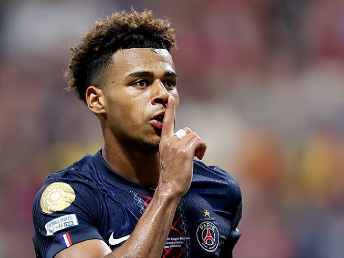 布兰科：我从未考虑过重返皇马这个问题，我也未曾再想过回去（布兰科：从未考虑回归皇马，也不再想回去）