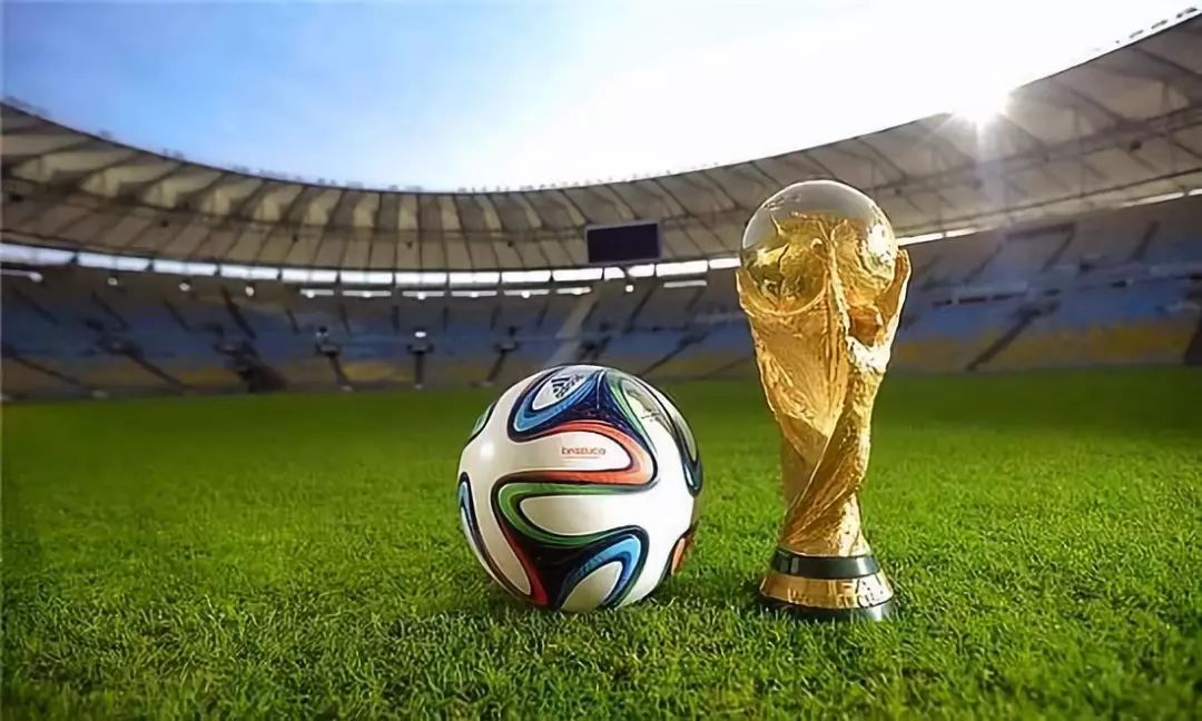 德乙半场：埃布努塔利布点射破门，艾禾斯堡暂1-0明斯特（德乙半场战报：埃布努塔利布点球命中，艾禾斯堡暂以1-0领先明斯特）