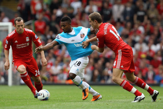 约罗：姆伯莫也会说法语，现在我们的团队就像一个大家庭