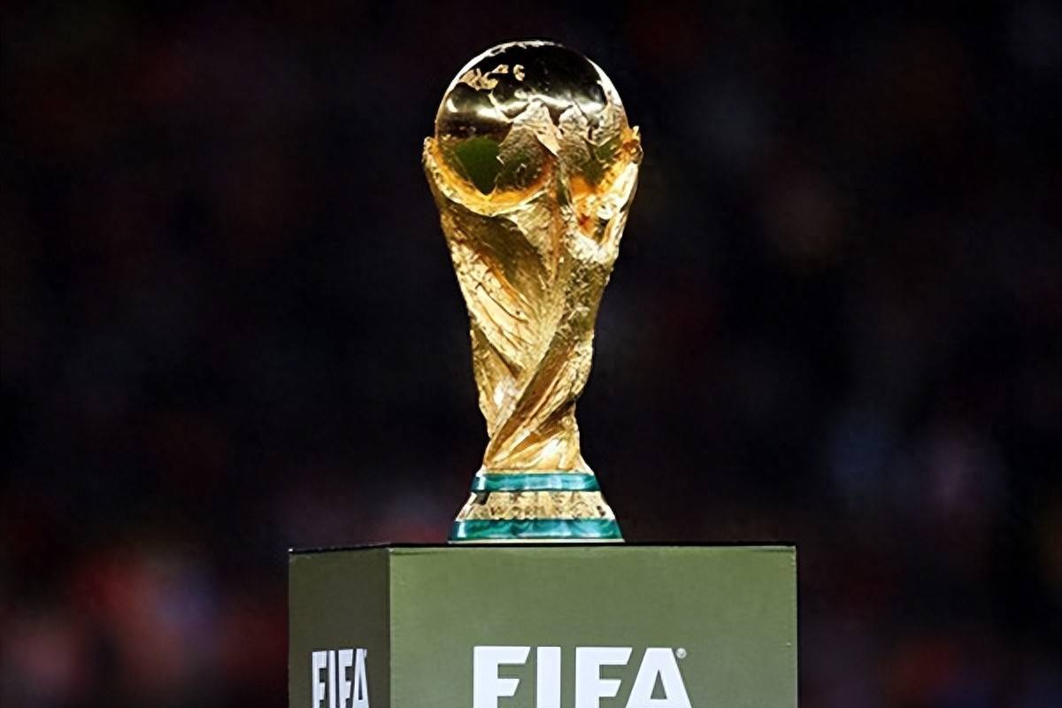 范晓冬：亚泰不破不立需要重建，最适合的人选是杜震宇